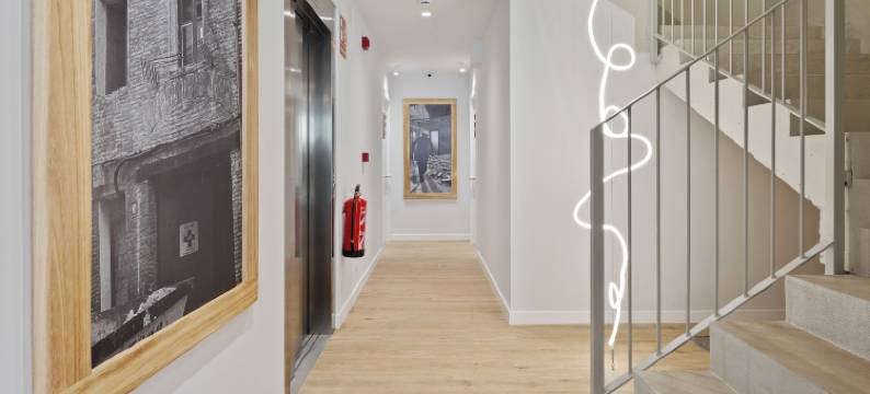 伊莱佩埃斯特拉拉鲁阿(Iraipe Estella la Rúa Auto Check-IN)图片