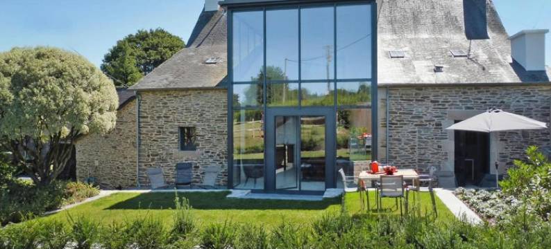 Estate in Landeleau near Aulne River图片