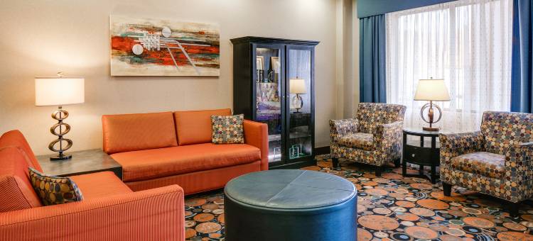 科拉尔维尔智选假日套房酒店(Holiday Inn Express & Suites CORALVILLE by IHG)图片