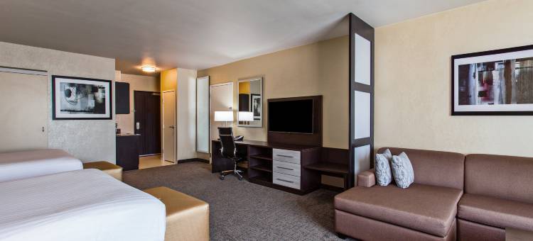 阿纳海姆度假区智选假日套房酒店(Holiday Inn Express & Suites Anaheim Resort Area)图片