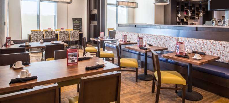 乔普林假日酒店(Holiday Inn JOPLIN by IHG)图片