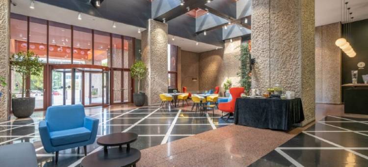 西肯普埃尔塔马德里酒店(Silken Puerta Madrid)图片