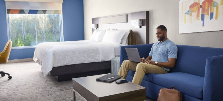 尤利斯-DFW机场西南洲际智选假日套房酒店(Holiday Inn Express & Suites DFW Airport Southwest - Euless by IHG)图片