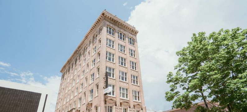 艾斯奎尔酒店-阿桑德连锁酒店(The Esquire Hotel Downtown Gastonia, Ascend Hotel Collection)图片