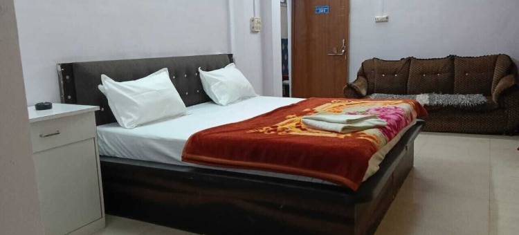 特里什拉旅馆与膳宿公寓(Hotel Trishla Inn Lodging & Boarding)图片