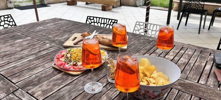 白岩露营地(Camping White Rock)图片