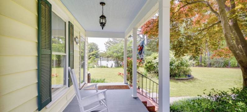 距格洛斯特15英里：滨水马修斯之家！(15 Mi to Gloucester: Waterfront Mathews Home!)图片