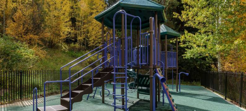 韦尔道格拉斯河滨万豪酒店(Marriott's StreamSide Douglas at Vail)图片