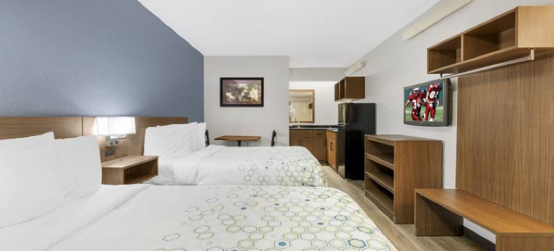 红屋顶家乡开间布法罗 - 尼亚加拉机场(HomeTowne Studios by Red Roof Buffalo - Niagara Airport)图片