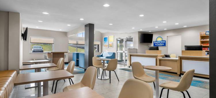 温德姆布兰登露天剧场戴斯酒店及套房(Days Inn & Suites by Wyndham Brandon Amphitheater)图片