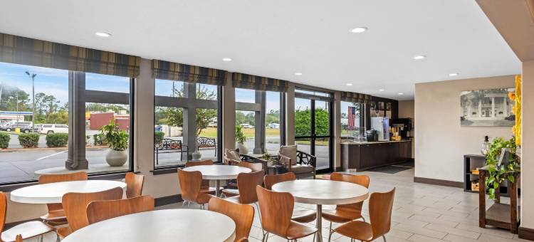 弗多斯塔-会议中心区速8酒店(Super 8 by Wyndham Valdosta GA I-75)图片