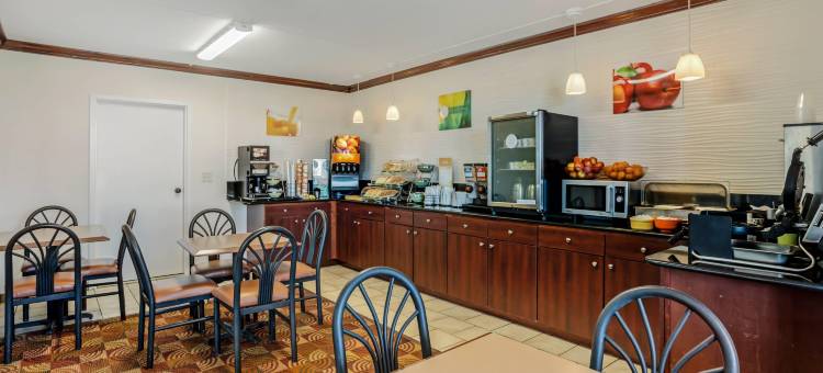 伊诺拉-哈里斯堡凯艺酒店(Quality Inn Enola - Harrisburg)图片