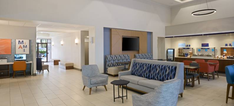智选假日套房酒店肯德尔东 - 迈阿密(Holiday Inn Express & Suites KENDALL EAST - MIAMI by IHG)图片