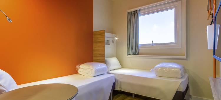 宜必思快捷里贝朗普雷托高尔夫度假村酒店(Ibis Budget Ribeirao Preto Vila do Golf)图片