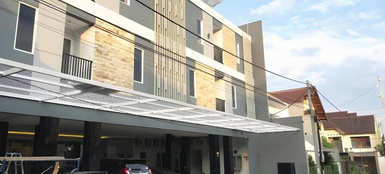 红多兹Plus酒店-近玛琅国立理工学院(RedDoorz Plus Near Politeknik Negeri Malang)图片
