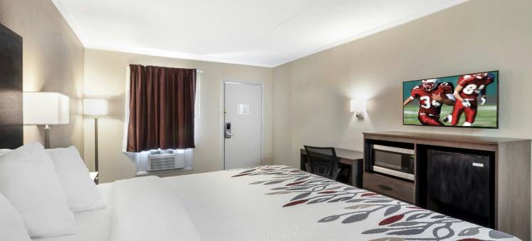 红屋顶曼彻斯特旅馆(Red Roof Inn Manchester, TN)图片