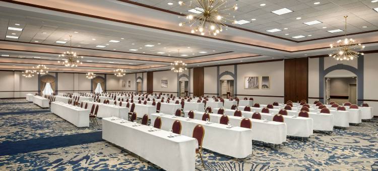 克利夫兰罗克赛德希尔顿希尔顿安泊酒店(Embassy Suites by Hilton Cleveland Rockside)图片