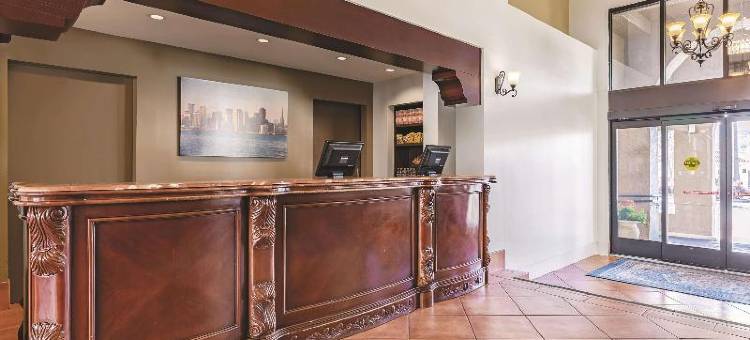 旧金山机场西拉昆塔温德姆套房酒店(La Quinta Inn & Suites by Wyndham San Francisco Airport West)图片