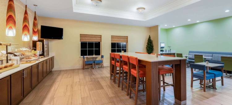 温德姆旗下拉昆塔温德姆酒店套房-布鲁萨尔-拉斐特地区(La Quinta Inn & Suites by Wyndham Broussard - Lafayette Area)图片