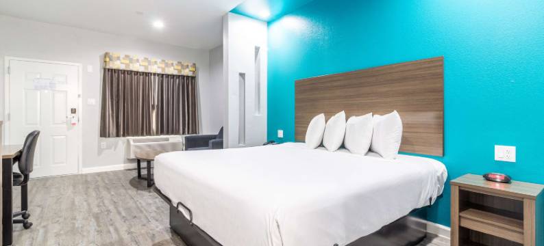 金伍德IAH机场美洲佳值套房酒店(Americas Best Value Inn & Suites Kingwood IAH Airport)图片