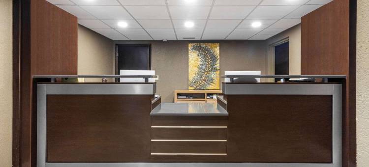 特雷霍特大学区舒眠酒店(Sleep Inn Terre Haute University Area)图片