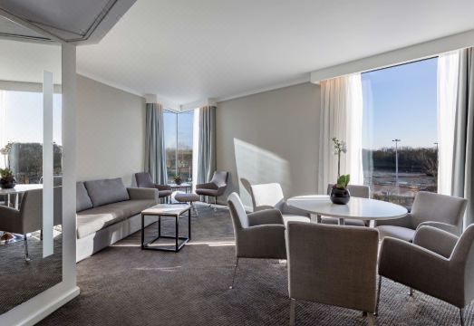 Radisson Blu Hotel London Stansted Airport Hotel Overview