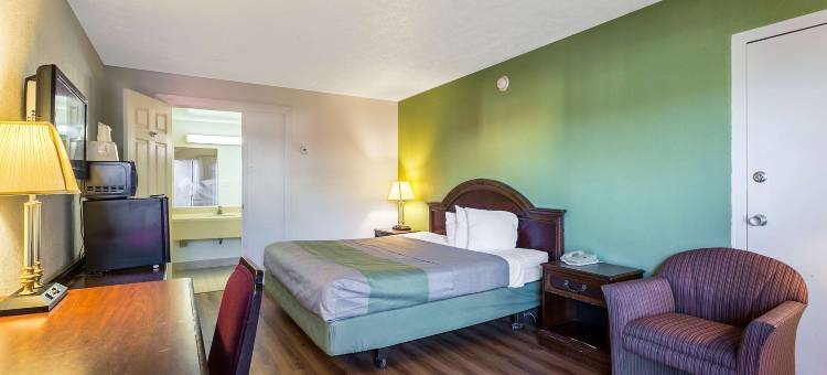 美洲最佳价值旅馆艾奇伍德(Americas Best Value Inn Edgewood, MD)图片