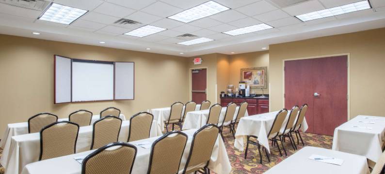 俄克拉何马城欢朋酒店及套房 - 南部(Hampton Inn & Suites Oklahoma City-South)图片