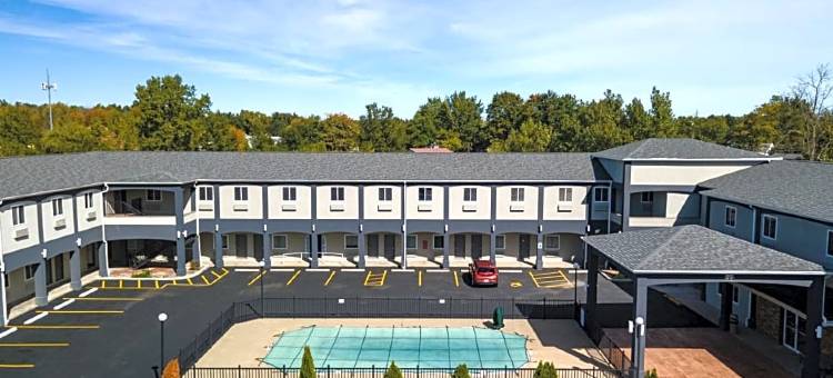 温德姆戴斯套房酒店-尼亚加拉瀑布/布法罗(Days Inn & Suites by Wyndham Niagara Falls/Buffalo)图片