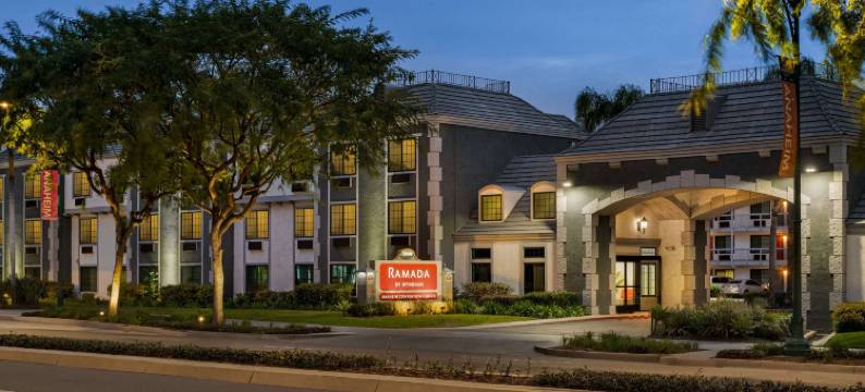 安纳海母会议中心温德姆华美达酒店(Ramada by Wyndham Anaheim Convention Center)图片