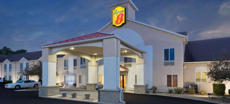 印第安纳克罗弗戴尔温德姆速 8 酒店(Super 8 by Wyndham Cloverdale IN)图片