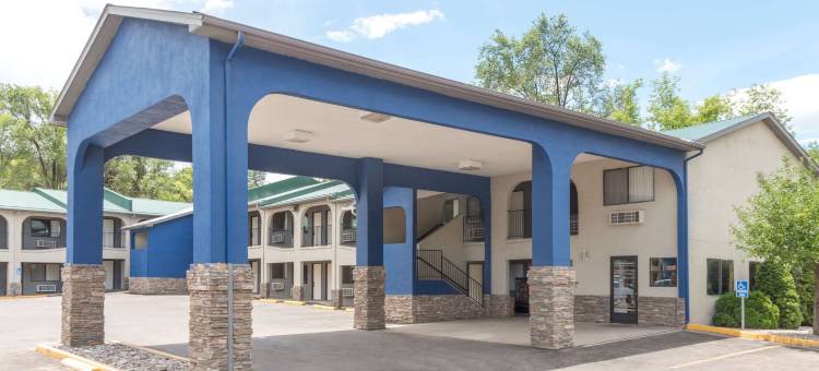 鲁伊多索唐斯戴斯酒店(Days Inn by Wyndham Ruidoso Downs)图片