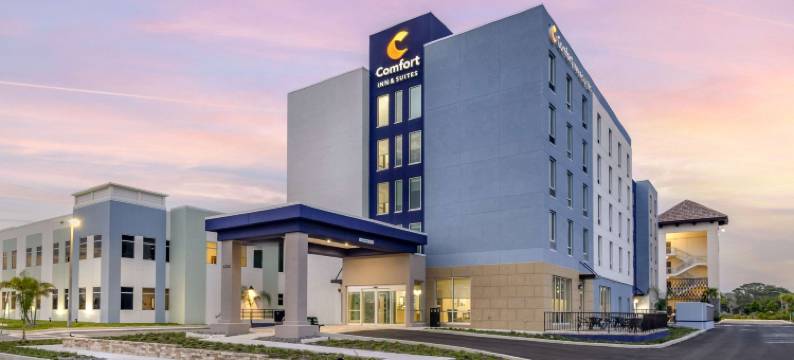 新港锐西市区的英特集团舒适酒店(Comfort Inn & Suites New Port Richey Downtown District)图片