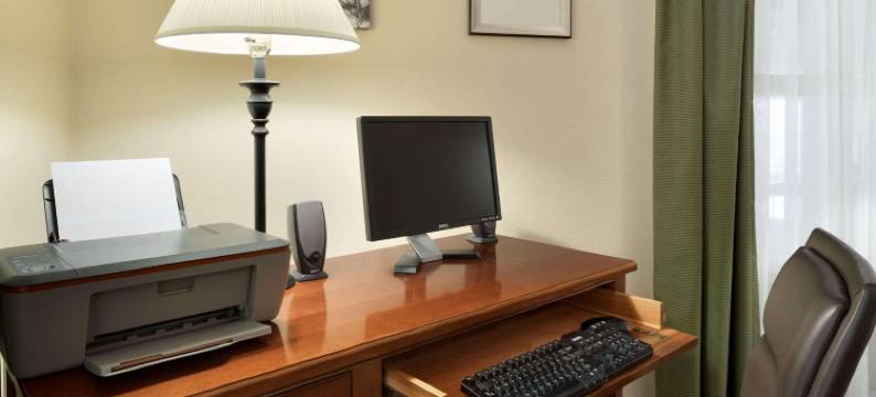 格林内尔丽怡酒店(Country Inn & Suites by Radisson, Grinnell, IA)图片