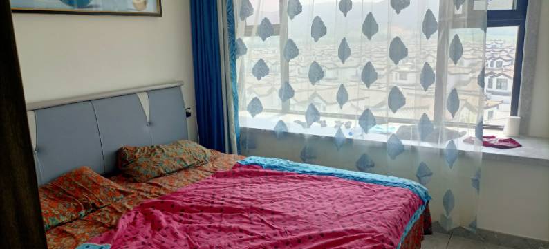 房东周小公寓(柏杨路分店)图片