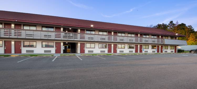 宾厄姆顿-约翰逊城红屋顶酒店(Red Roof Inn Binghamton - Johnson City)图片