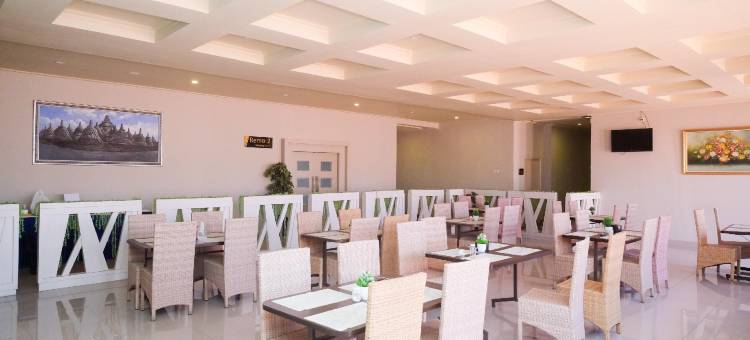 乌尔班维尤酒店-德迪加亚布勒贝斯(Urbanview Hotel Dedy Jaya Brebes)图片
