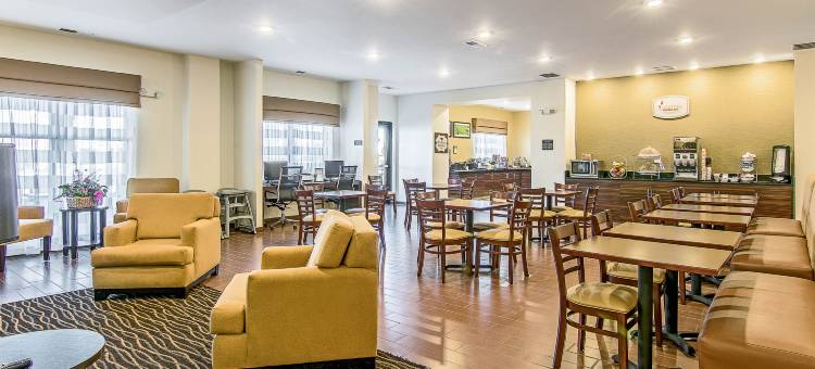 西部-近医疗中心舒眠套房酒店(Sleep Inn & Suites West-Near Medical Center)图片