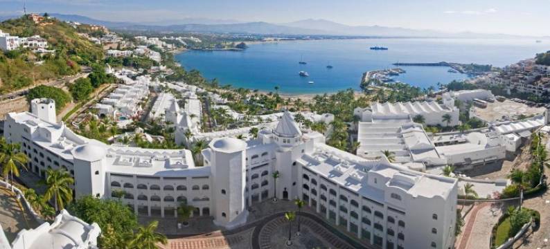 哈达布里萨斯酒店(Las Hadas by Brisas)图片