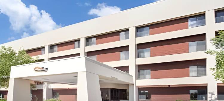 达文波特呗盟套房酒店(Baymont by Wyndham Davenport)图片