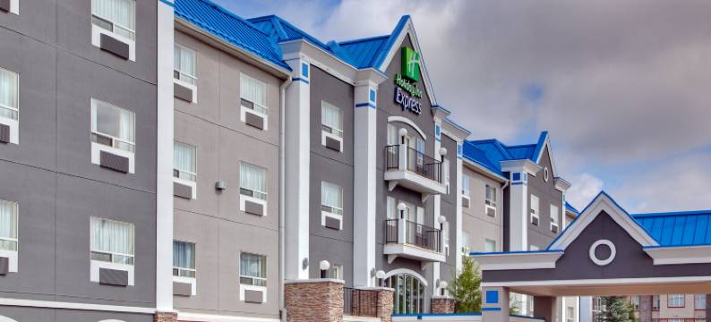 卡尔加里南智选假日酒店(Holiday Inn Express & Suites CALGARY SOUTH-MACLEOD TRAIL S by IHG)图片
