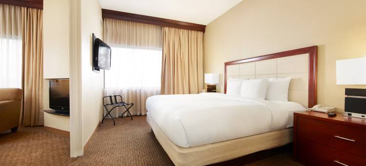 希尔顿逸林套房酒店辛辛那提-蓝灰(DoubleTree Suites by Hilton Cincinnati - Blue Ash)图片