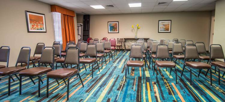 劳德代尔堡西收费高速公路舒适套房酒店(Comfort Inn & Suites Fort Lauderdale West Turnpike)图片