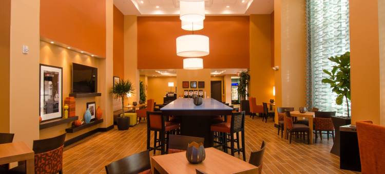 亨茨维尔欢朋酒店及套房(Hampton Inn & Suites Huntsville)图片