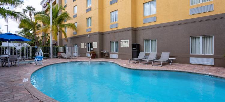 皮尔斯堡欢朋套房酒店(Hampton Inn & Suites Ft. Pierce)图片