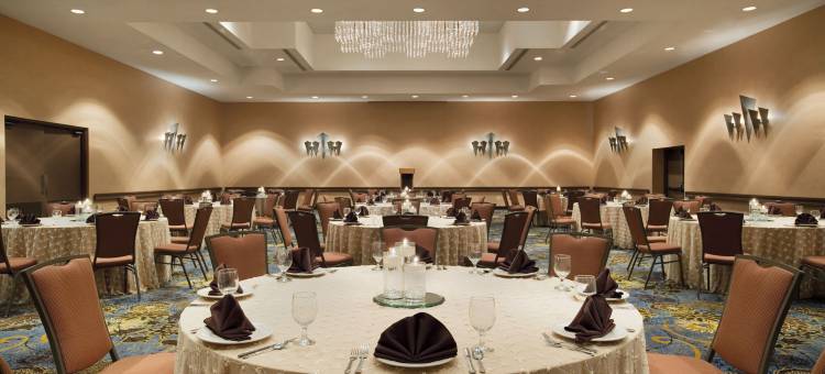 希尔顿旗下凤凰城坦佩大使套房酒店(Embassy Suites by Hilton Phoenix Tempe)图片