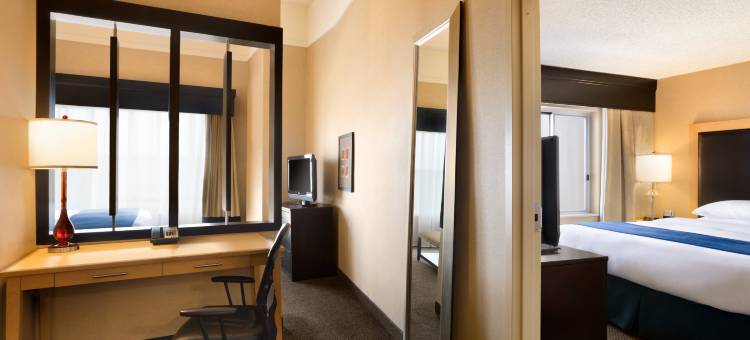 俄克拉何马城市机场希尔顿逸林酒店(DoubleTree by Hilton Oklahoma City Airport)图片