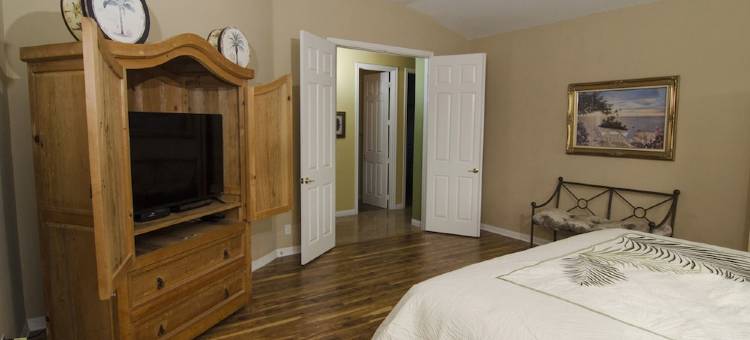 ~Open 6/27-7/2! Unique Villa! Walk to Beach, Pool&Spa, Pets Ok!~图片