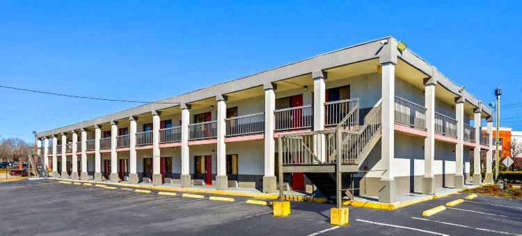 杰克逊堡美洲最佳价值酒店(Americas Best Value Inn Fort Jackson)图片