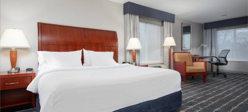 密尔沃基西北会议中心希尔顿花园酒店(Hilton Garden Inn Milwaukee Northwest Conference Center)图片